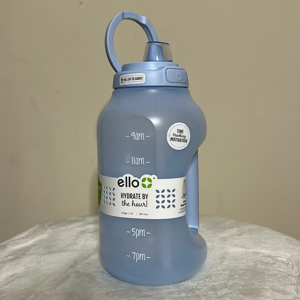 New Ello Hydra Half Gallon Water Bottle with Straw